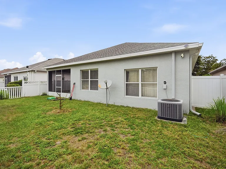 9821 Jasmine Brook Cir — Photo 23
