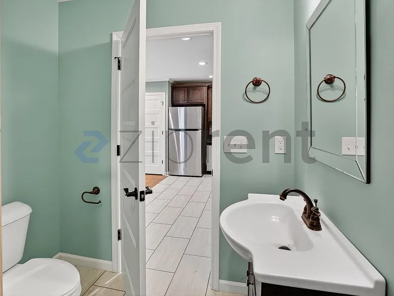 1404 Lockwood Dr SW — Photo 17