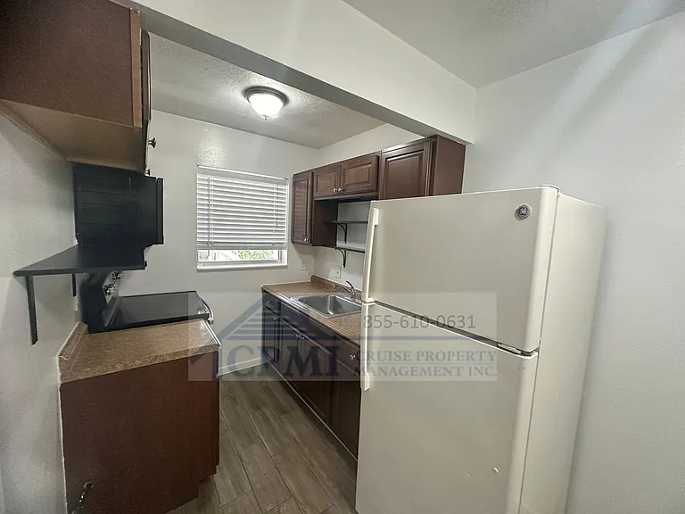 225 Ocean Breeze Lake Worth, FL 33460 — Photo 15