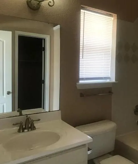 11444 Lone Wolf Cir — Photo 15