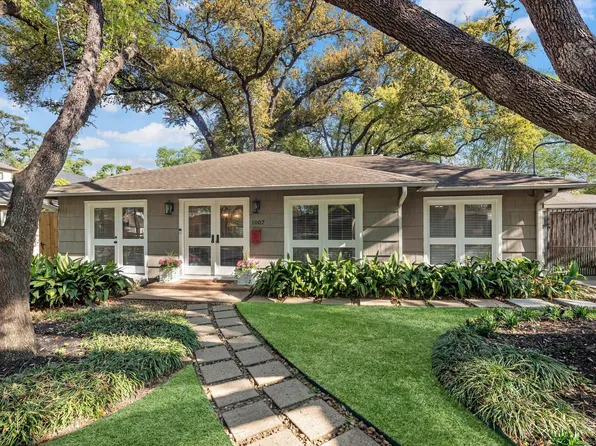 1007 Grovewood Ln, Houston, TX 77008