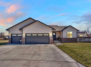 209 Matson Ct, Newton, KS 67114