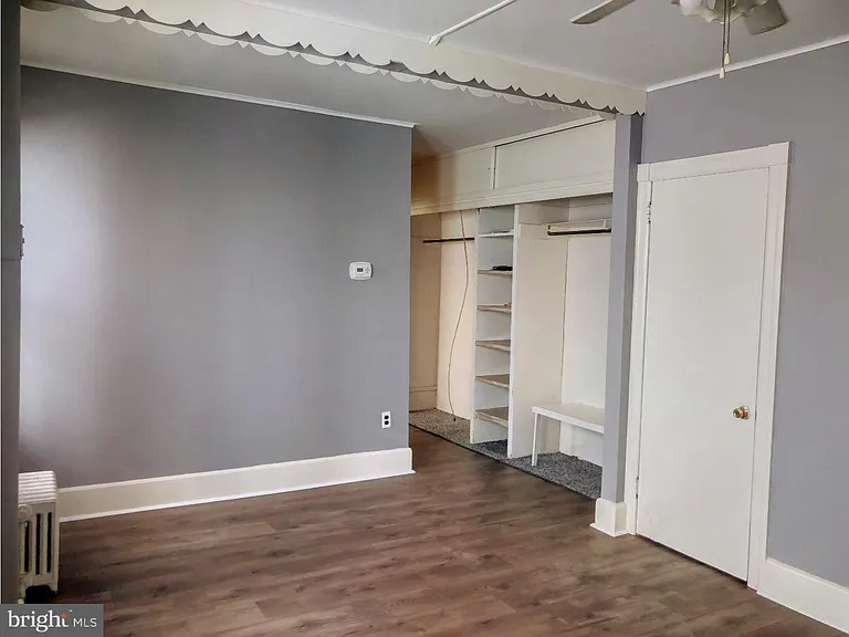 306 Leverington Ave — Photo 7
