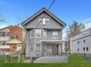 33 Alexander St, Newark, NJ 07106