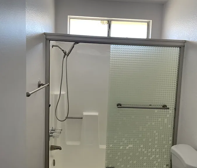 13920 Doty Ave #2 — Photo 11