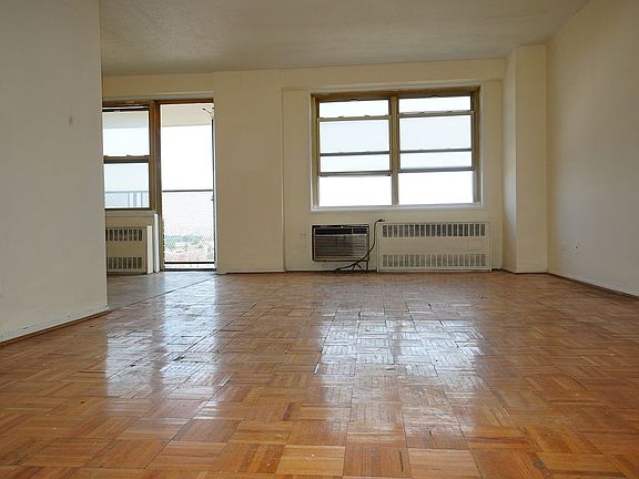 3rd image of 2550 Olinville Ave APT 15L