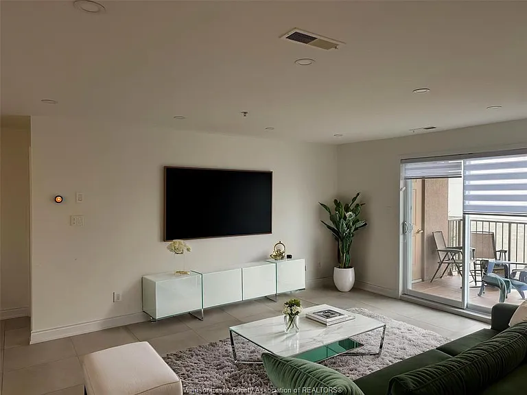 2650 Sandwich West Pkwy #312 — Photo 2
