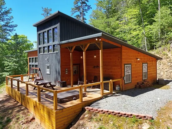 709 Lyric Ln, Ellijay, GA 30540