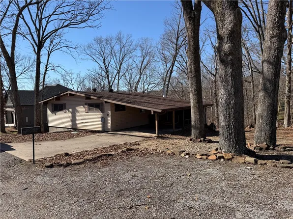 24 Cromer Dr, Bella Vista, AR 72715