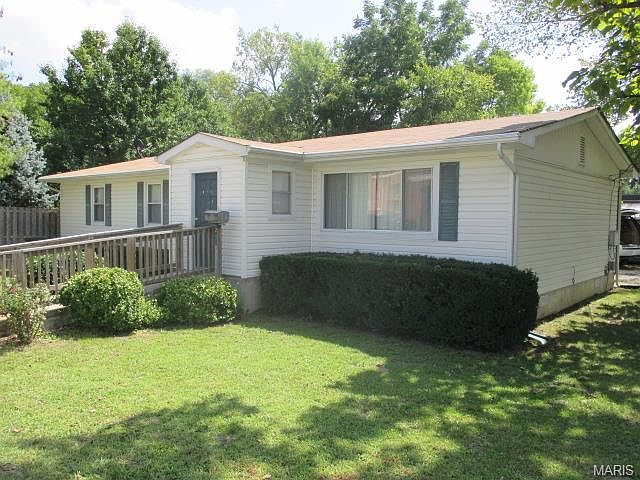 1st image of 240 E Wood St