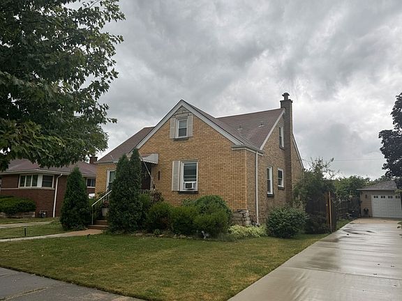3rd image of 1636 Stratford Ave