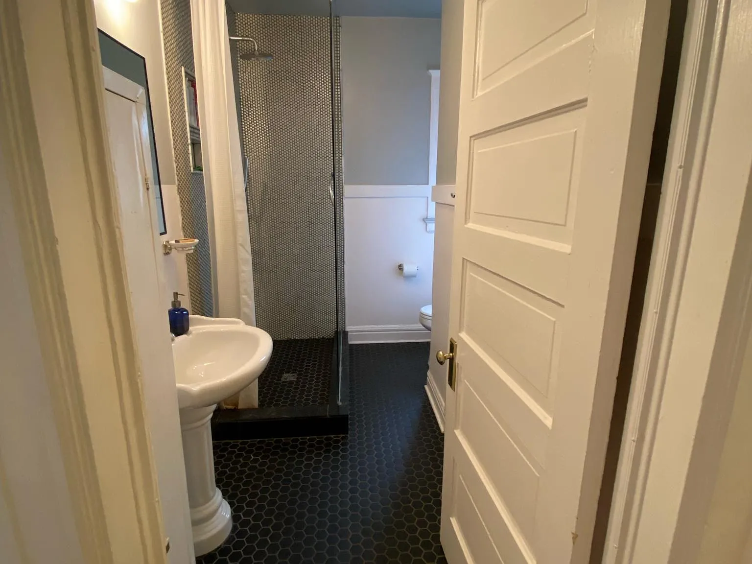 1 bed, 1096 sqft, $2,600 — Photo 2