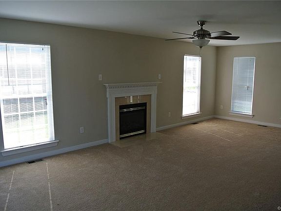 5th image of 5570 Yates Ln