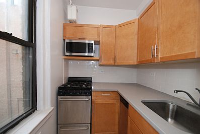5th image of 31 E 12th St APT 9F