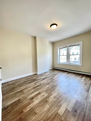 Rented by R New York | media 2