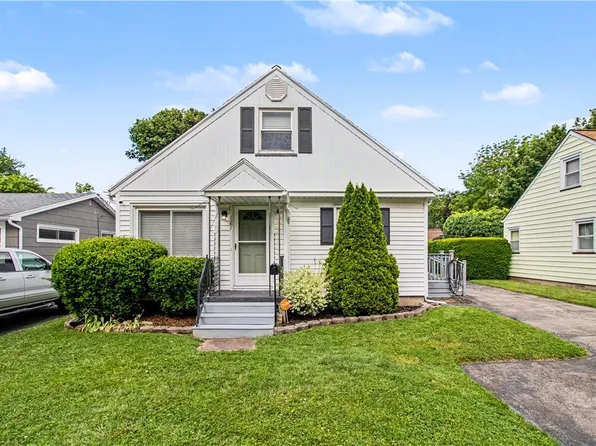 127 Wood Rd, Rochester, NY 14626