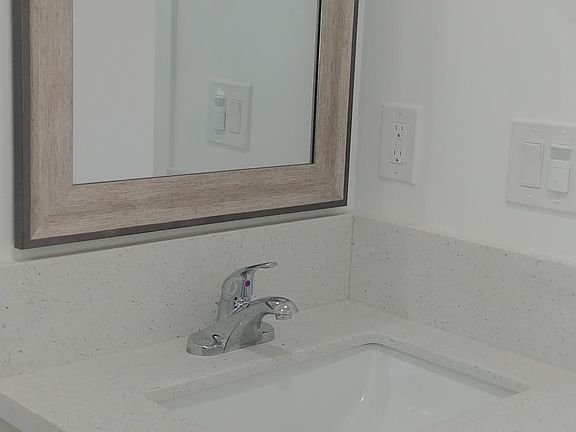 3rd image of 14427 1/2 Tiara St #1/2