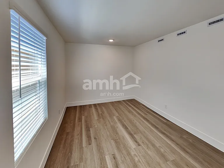 5865 Iron Islands St — Photo 20