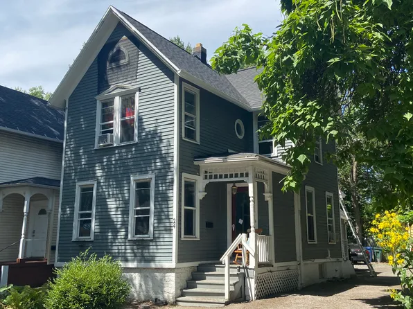 24 Hickory St, Rochester, NY 14620