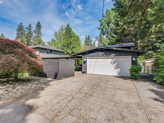 3rd image of 4391 Upper Dr