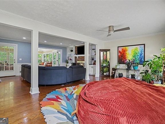 5th image of 4641 Sequoia Dr SW