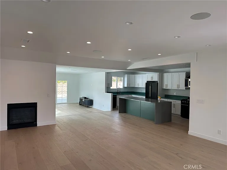 18371 Lahey St — Photo 31
