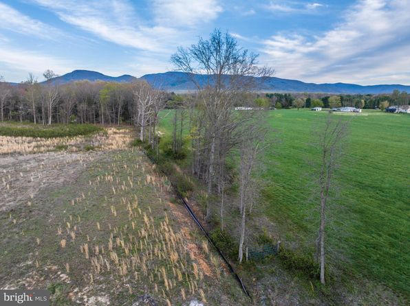 Watson Ln, Grottoes, VA 24441