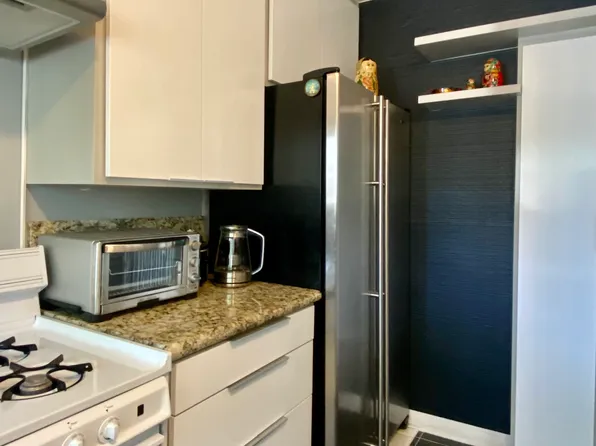 5587 Village Grn #1/2, Los Angeles, CA 90016
