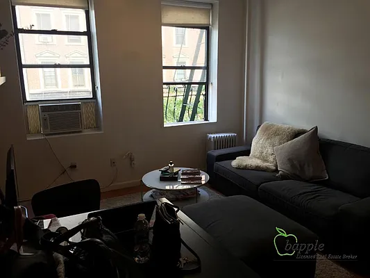 Rented by Bapple | media 4