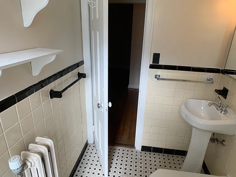 2828 Thornhill Rd #302B — Photo 9