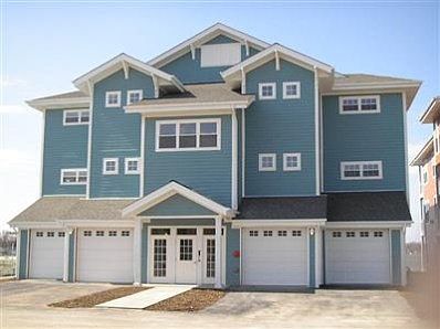 1st image of 13300 E Lake Shore Dr #202