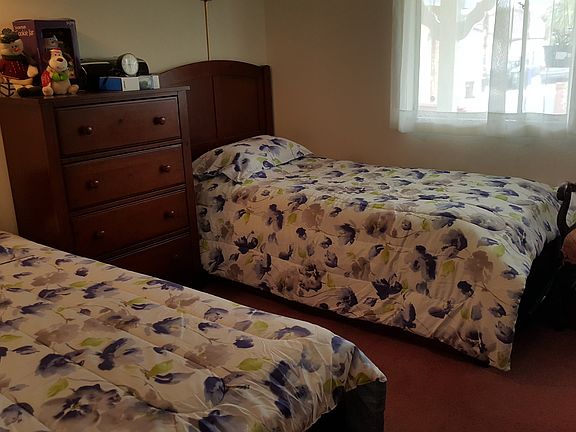 4th image of 2699 Shamrock Dr