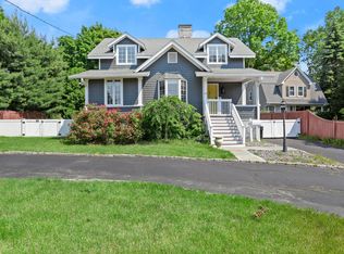 212 West Ave, Darien, CT 06820