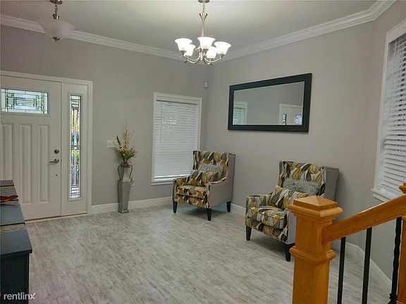 5th image of 8914 N Lynn Ave