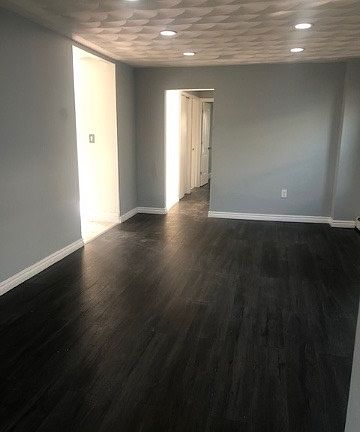 4th image of 2754 Homan Pl Floor 1