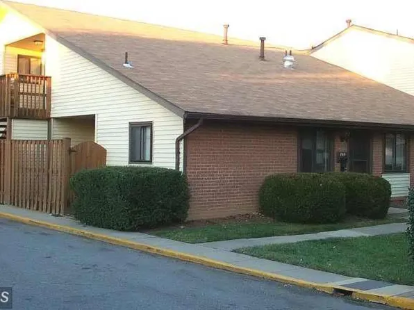 8415 Benecia Ct, Alexandria, VA 22309