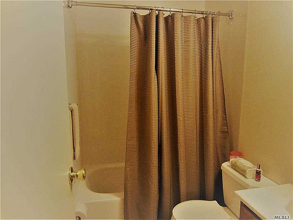5th image of 3570 Park Ave APT 2B