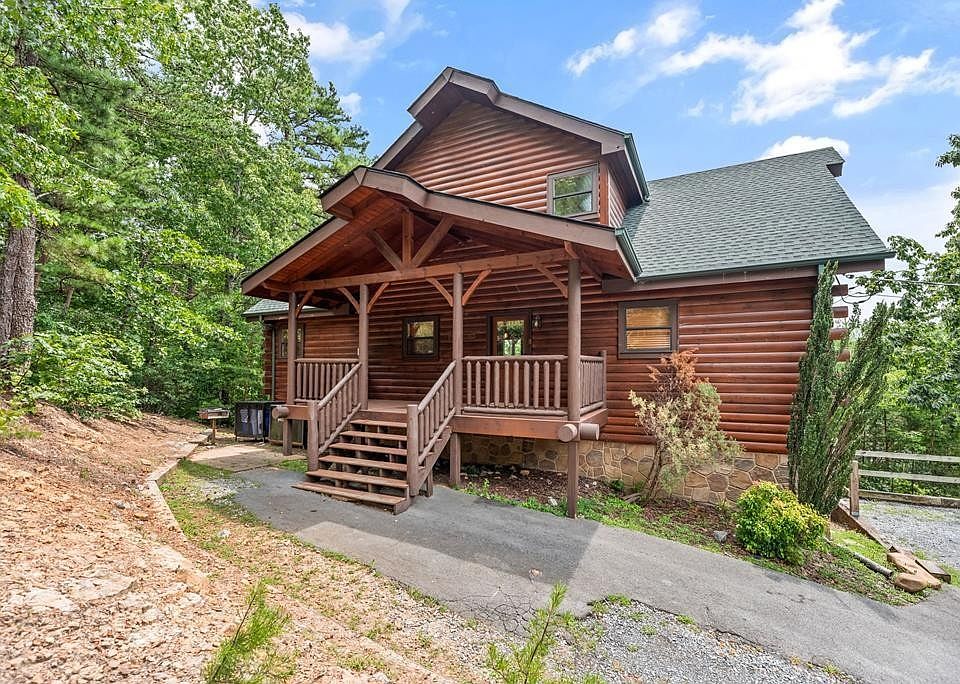 1st image of 2719 Sawmill Branch Dr