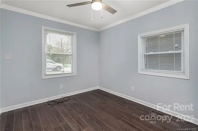 3 bed, 1438 sqft, $2,100 — Photo 4