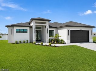 1321 NE 17th Terrace Cpe, Coral, FL 33909