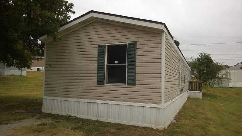 1st image of 709 Rogers Ct