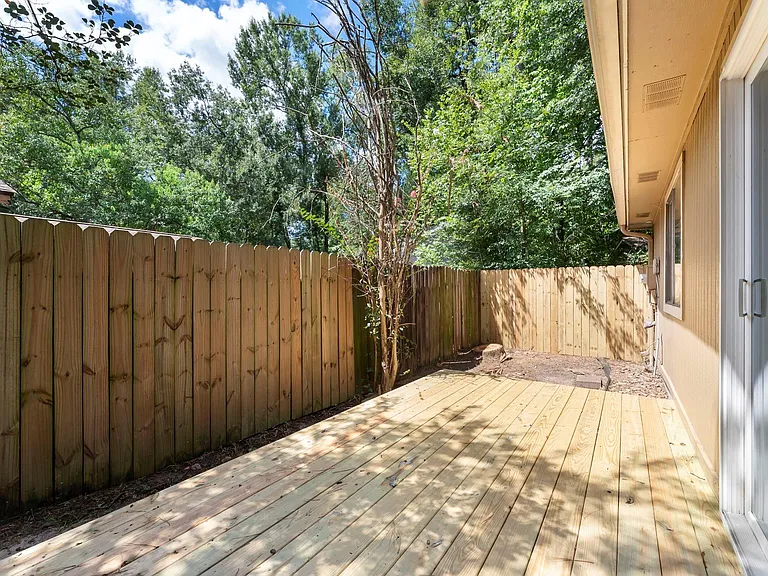 1010 E Red Cedar Cir — Photo 23