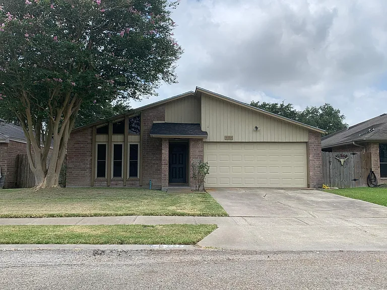 5333 Gateridge Dr — Photo 1