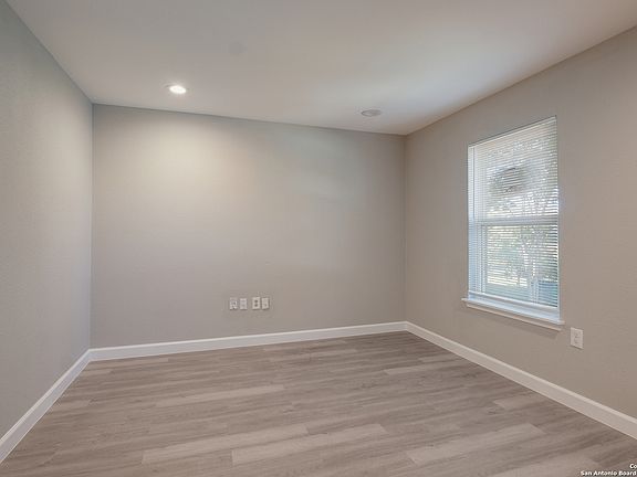 2nd image of 426 Groff Ave