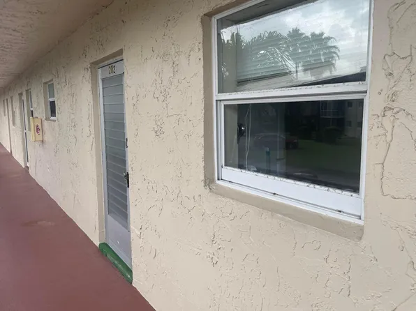 701 Lori Drive #202, Palm Springs, FL 33461