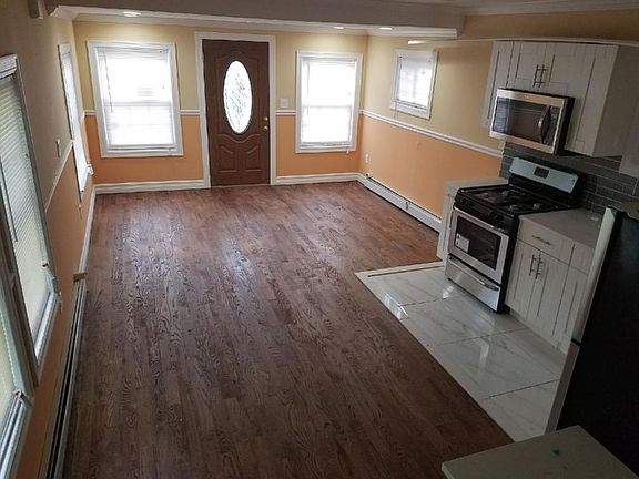 2nd image of 122-00 115th Ave