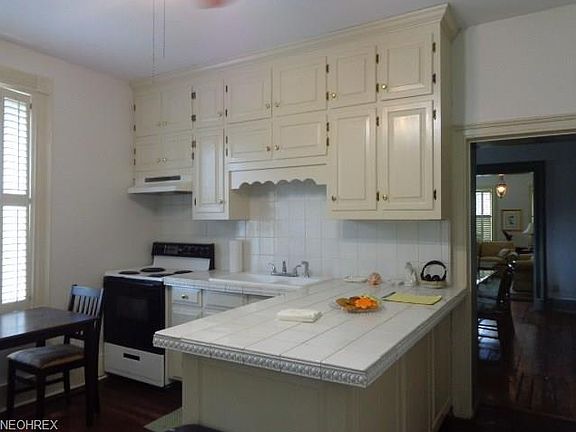 4th image of 10182 Plymouth St