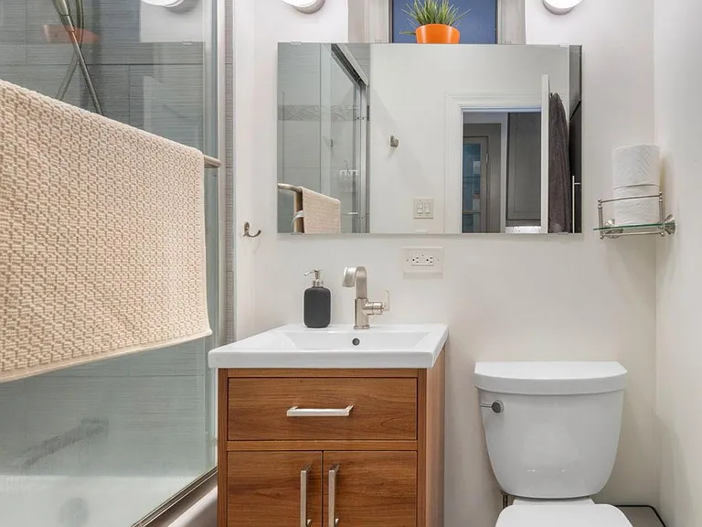 1542 N Campbell Ave #1 — Photo 7