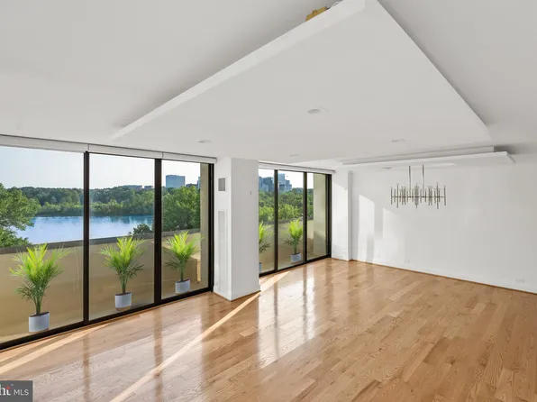2700 Virginia Ave NW #811, Washington, DC 20037