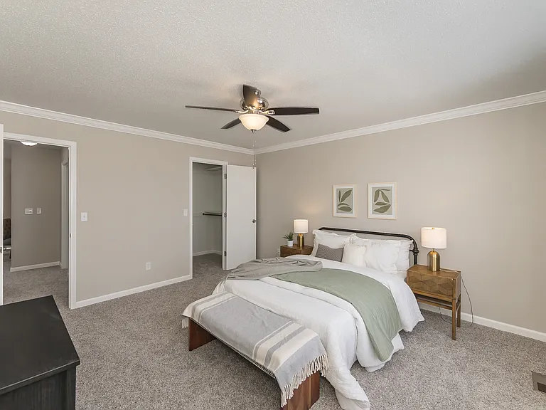 1300 Forest Creek Dr — Photo 32